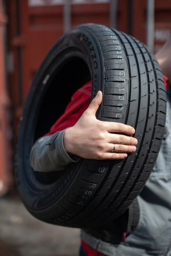 фото протектора и шины Atrezzo Elite Шина Sailun Atrezzo Elite 215/65 R17 99V