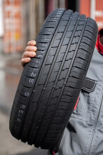 фото протектора и шины Atrezzo Elite Шина Sailun Atrezzo Elite 215/65 R17 99V